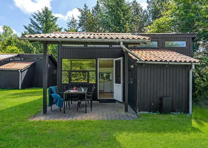 Holiday home 4 Person In Hampen