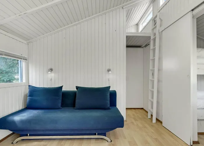 Holiday home 4 Person In Hampen